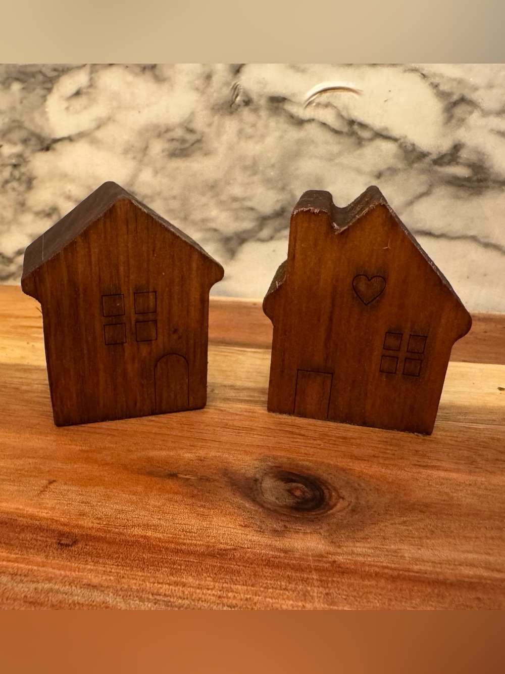 Wooden House Wall Decor - Brown Trinkets